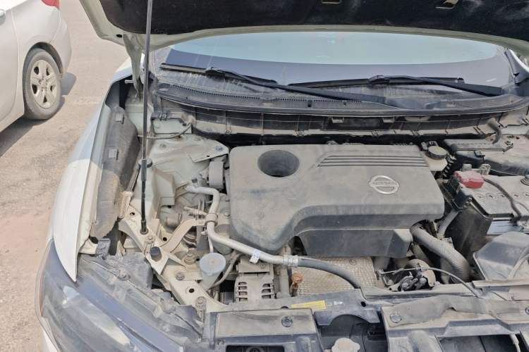 Used Nissan X-Trail 2014 2.5L CVT Luxury Edition 4WD Engine Bay Right
