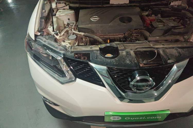 Used Nissan X-Trail 2014 2.0L CVT Comfort Edition 2WD Engine Bay Right