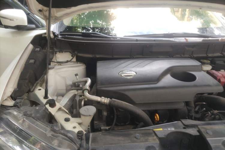 Used Nissan X-Trail 2014 2.0L CVT Comfort Edition 2WD Engine Bay Right