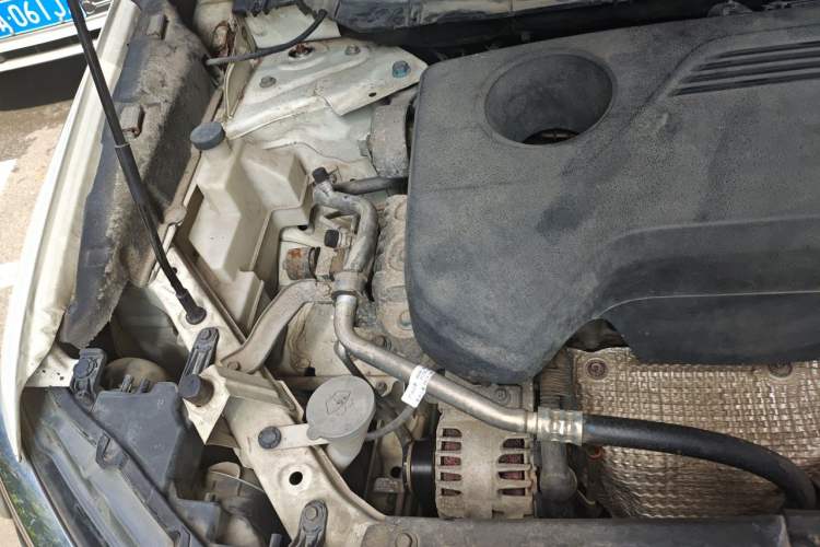 Used Nissan X-Trail 2014 2.5L CVT Luxury Edition 4WD Engine Bay Right