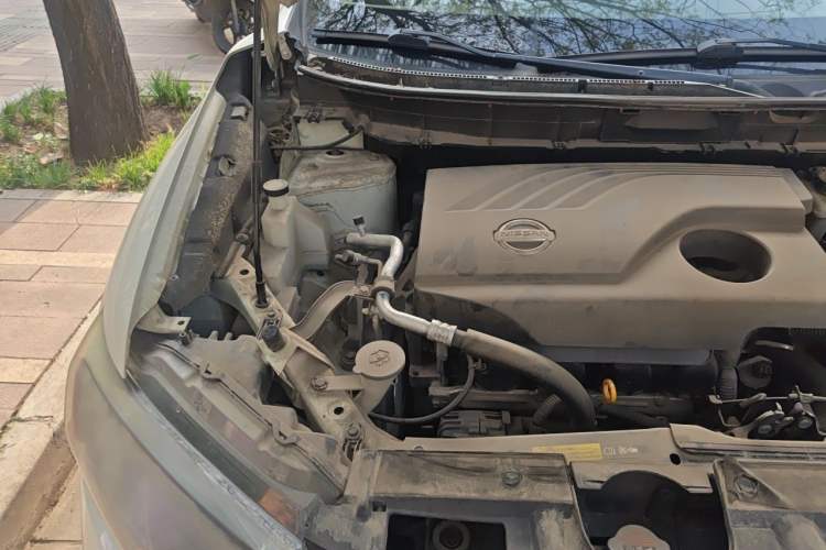 Used Nissan X-Trail 2014 2.0L CVT Comfort Edition 2WD Engine Bay Right