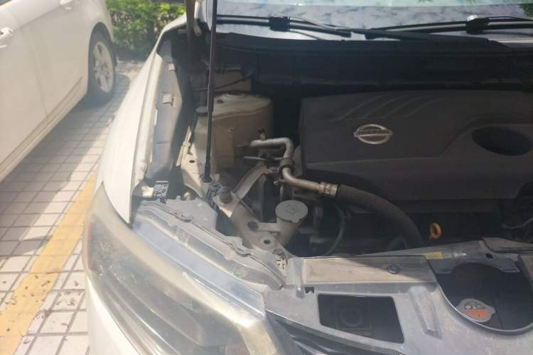 Used Nissan X-Trail 2014 2.0L CVT Comfort Edition 2WD Engine Bay Right