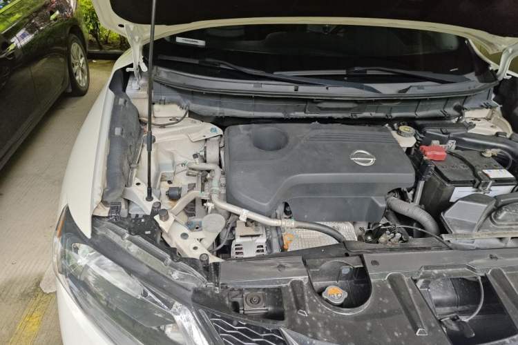 Used Nissan X-Trail 2014 2.5L CVT Luxury Edition 4WD Engine Bay Right