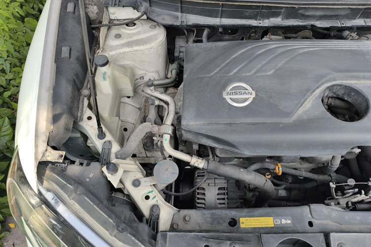 Used Nissan X-Trail 2014 2.0L CVT Smart Edition 2WD Engine Bay Right