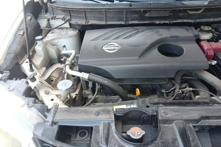 Used Nissan X-Trail 2014 2.0L CVT Comfort Edition 2WD Engine Bay Right