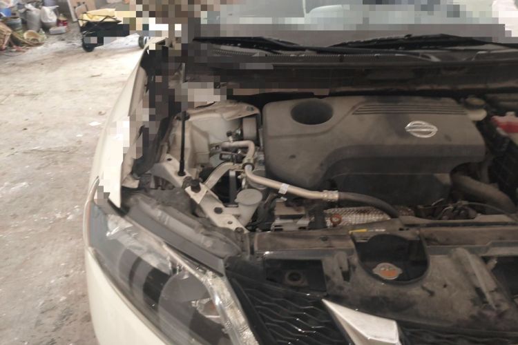 Used Nissan X-Trail 2014 2.5L CVT Luxury Edition 4WD Engine Bay Right
