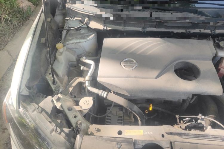 Used Nissan X-Trail 2014 2.0L CVT Comfort Edition 2WD Engine Bay Right