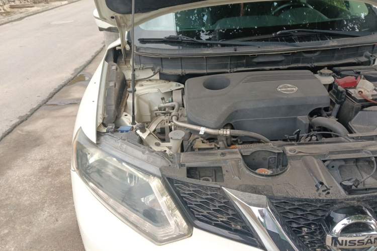 Used Nissan X-Trail 2014 2.5L CVT Luxury Edition 4WD Engine Bay Right