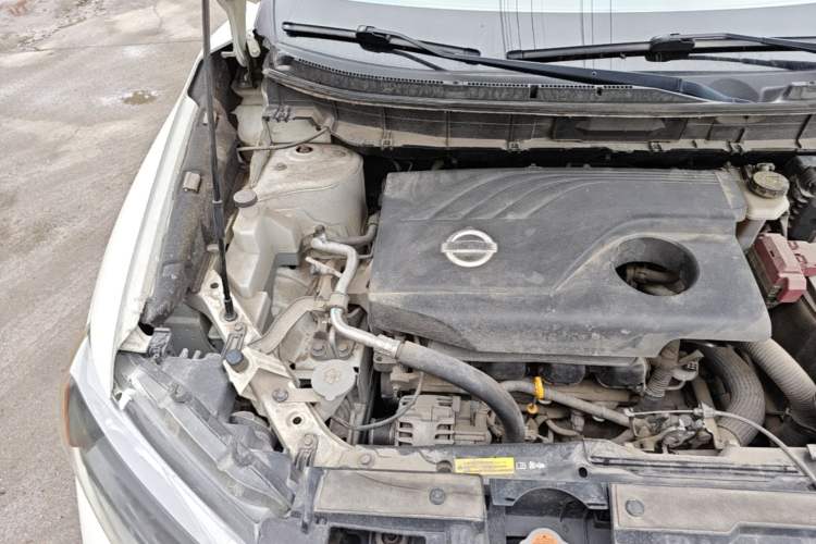 Used Nissan X-Trail 2014 2.0L CVT Comfort Edition 2WD Engine Bay Right