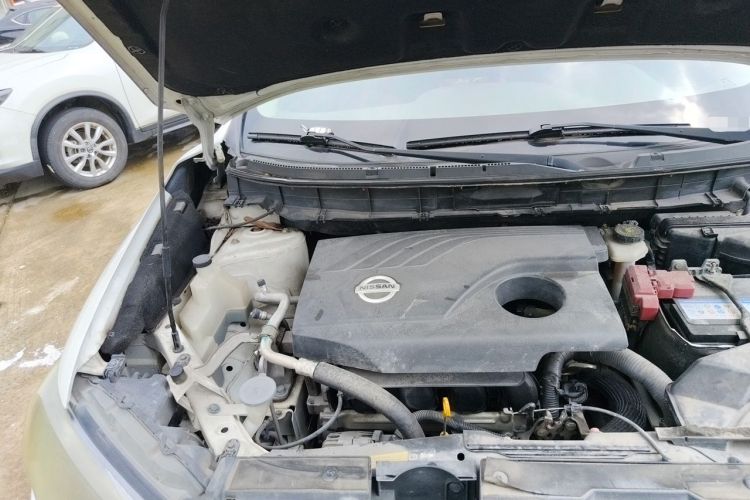 Used Nissan X-Trail 2014 2.0L CVT Comfort Edition 2WD Engine Bay Right
