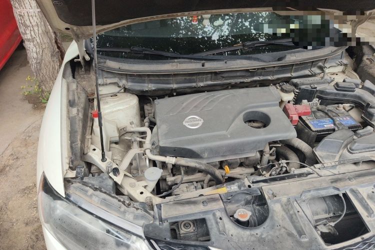 Used Nissan X-Trail 2014 2.0L CVT Smart Edition 2WD Engine Bay Right