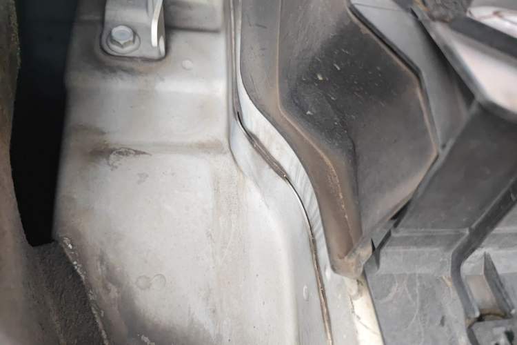Used Nissan X-Trail 2014 2.5L CVT Leading Edition 4WD Engine Bay Right