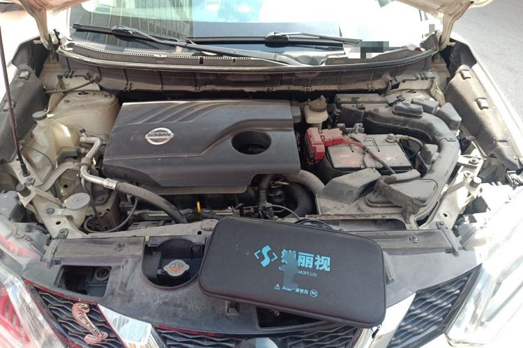 Used Nissan X-Trail 2014 2.0L CVT Comfort Edition 2WD Engine Bay