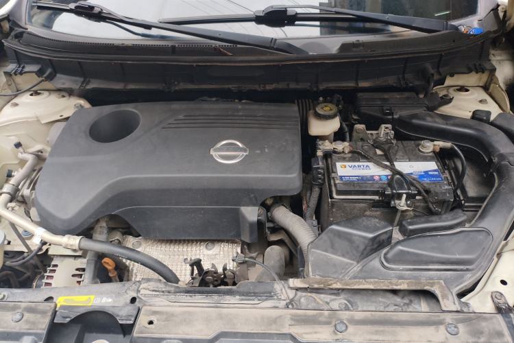Used Nissan X-Trail 2014 2.5L CVT Luxury Edition 4WD Engine Bay