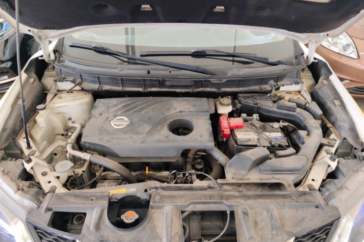 Used Nissan X-Trail 2014 2.0L CVT Comfort Edition 2WD Engine Bay