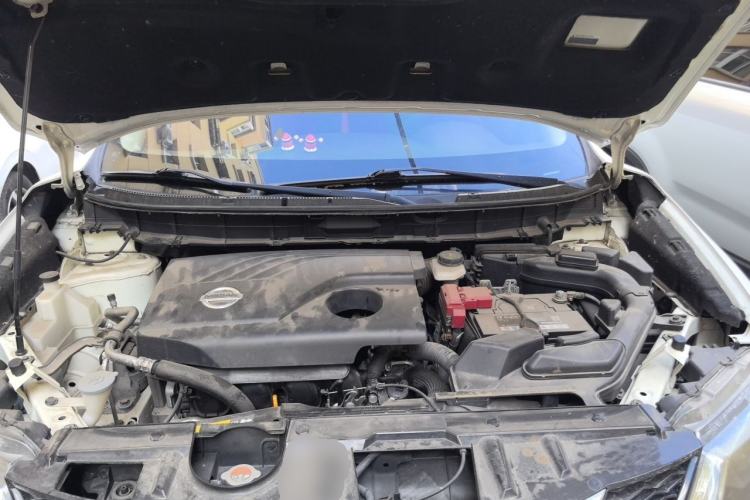 Used Nissan X-Trail 2014 2.0L CVT Comfort Edition 2WD Engine Bay
