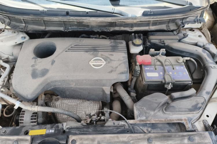 Used Nissan X-Trail 2014 2.5L CVT Ultimate Edition 4WD Engine Bay
