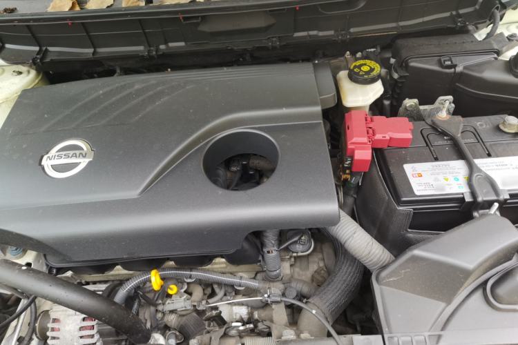Used Nissan X-Trail 2014 2.0L CVT Comfort Edition 2WD Engine Bay