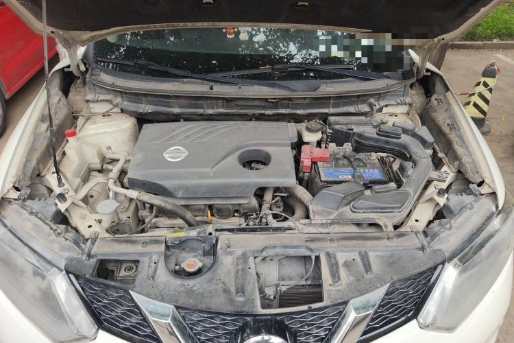 Used Nissan X-Trail 2014 2.0L CVT Smart Edition 2WD Engine Bay