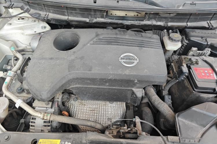 Used Nissan X-Trail 2014 2.5L CVT Leading Edition 4WD Engine Bay