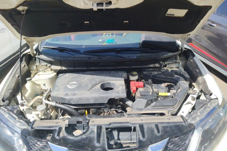 Used Nissan X-Trail 2014 2.0L CVT Comfort Edition 2WD Engine Bay