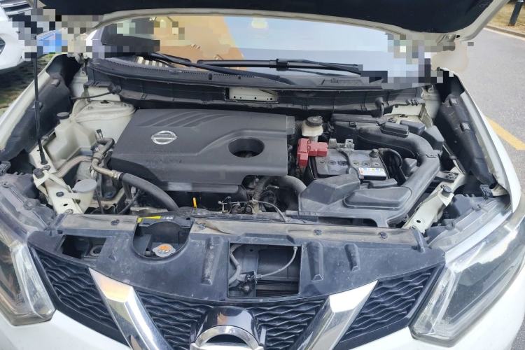 Used Nissan X-Trail 2014 2.0L CVT Comfort Edition 2WD Engine Bay