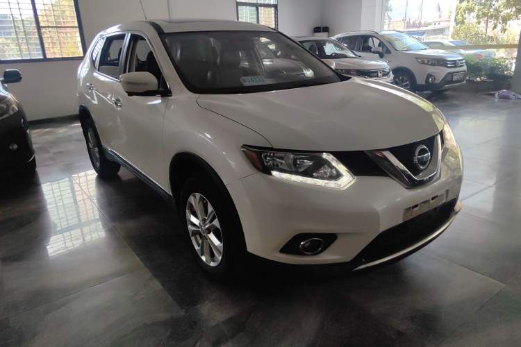 Used Nissan X-Trail 2014 2.0L CVT Comfort Edition 2WD Exterior 1