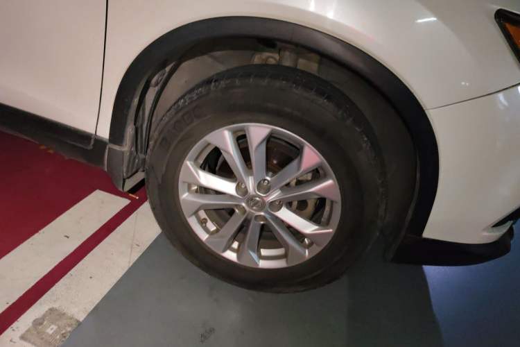 Used Nissan X-Trail 2014 2.5L CVT Luxury Edition 4WD Exterior 1