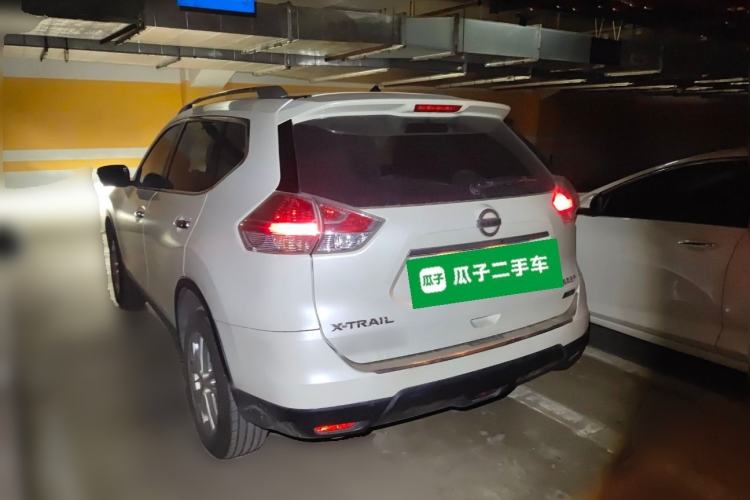 Used Nissan X-Trail 2014 2.5L CVT Luxury Edition 4WD Exterior 2