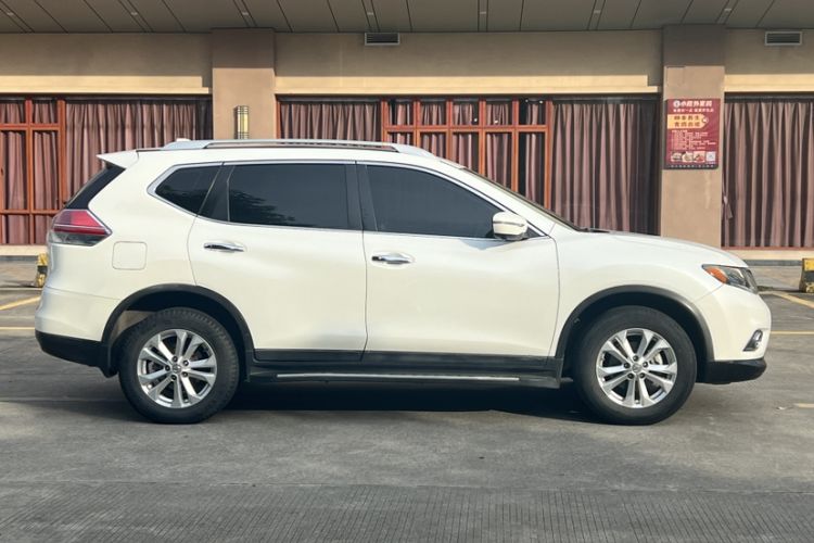Used Nissan X-Trail 2014 2.0L CVT Comfort Edition 2WD Exterior 2