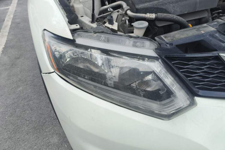 Used Nissan X-Trail 2014 2.0L CVT Comfort Edition 2WD Exterior 3