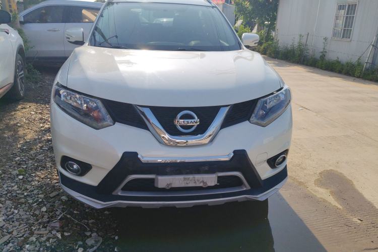 Used Nissan X-Trail 2014 2.5L CVT Leading Edition 4WD Exterior 3