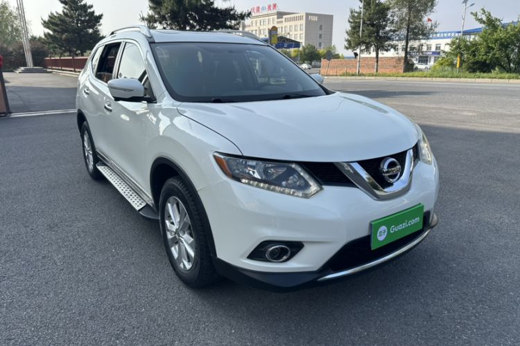 Used Nissan X-Trail 2014 2.5L CVT Luxury Edition 4WD Exterior 4