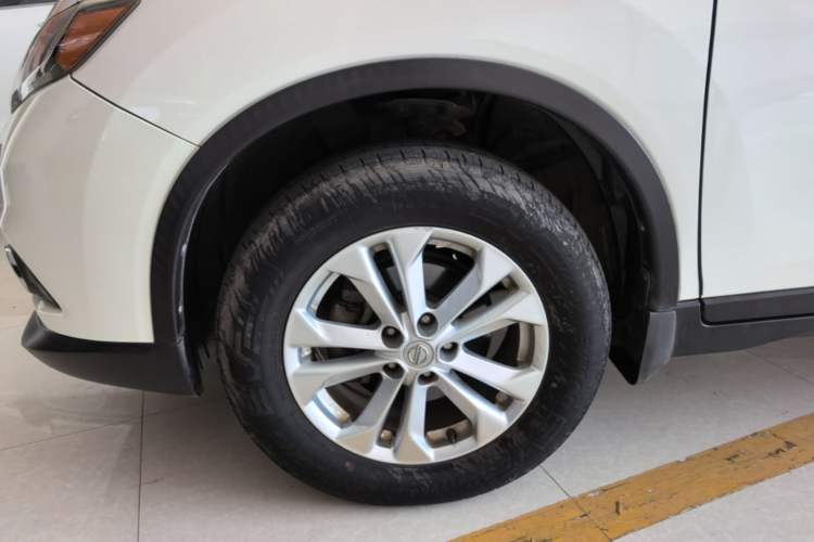 Used Nissan X-Trail 2014 2.0L CVT Comfort Edition 2WD Exterior 4