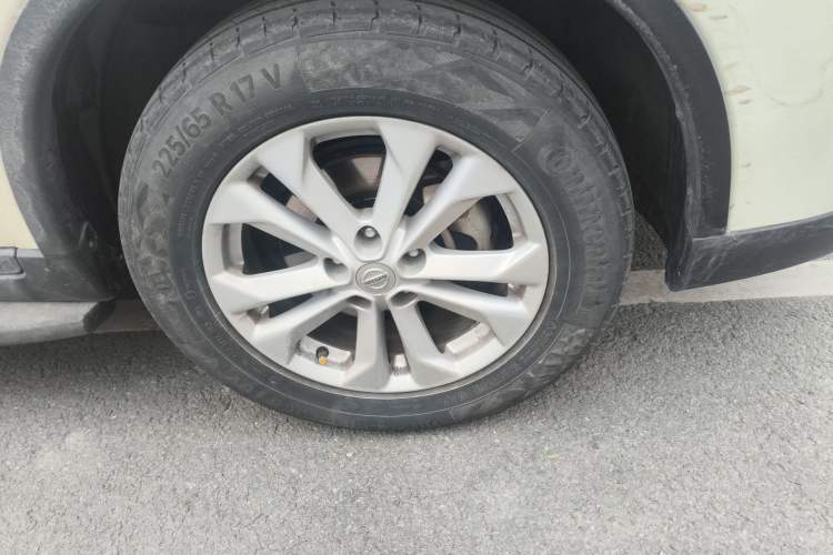 Used Nissan X-Trail 2014 2.0L CVT Comfort Edition 2WD Exterior 4