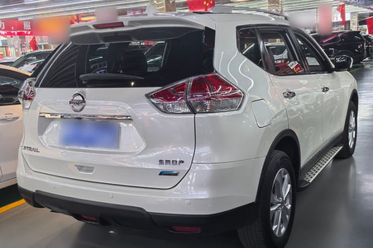 Used Nissan X-Trail 2014 2.0L CVT Comfort Edition 2WD Exterior 5