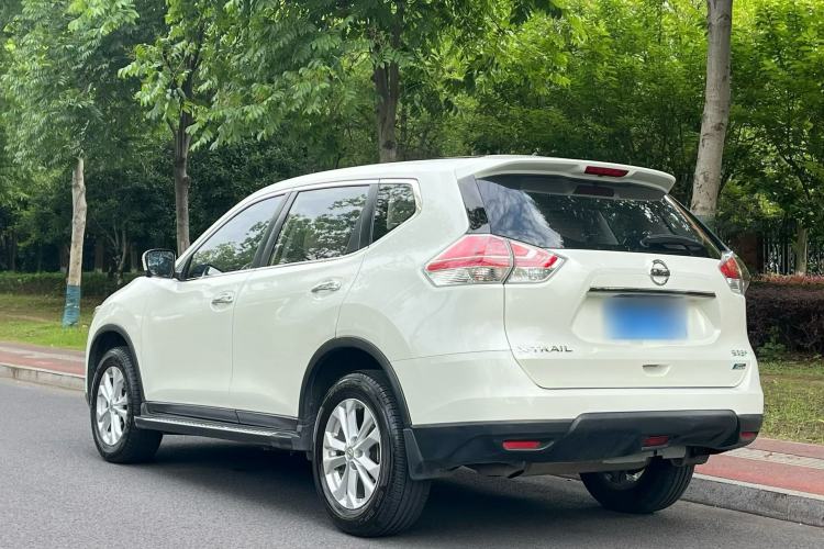 Used Nissan X-Trail 2014 2.0L CVT Comfort Edition 2WD Exterior 5