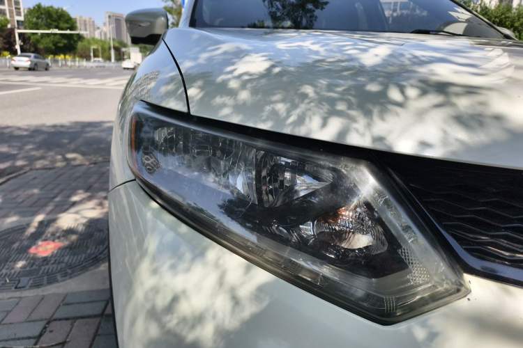 Used Nissan X-Trail 2014 2.0L CVT Comfort Edition 2WD Exterior 6