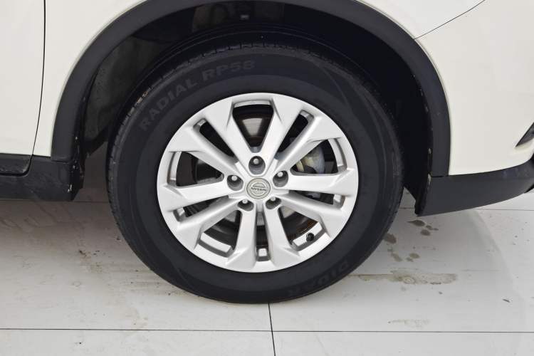 Used Nissan X-Trail 2014 2.5L CVT Luxury Edition 4WD Exterior 8