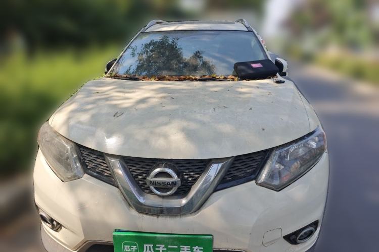 Used Nissan X-Trail 2014 2.5L CVT Luxury Edition 4WD Front