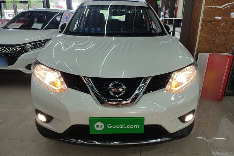 Used Nissan X-Trail 2014 2.5L CVT Leading Edition 4WD Front