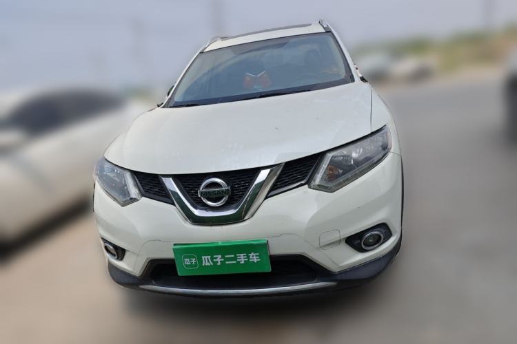 Used Nissan X-Trail 2014 2.5L CVT Luxury Edition 4WD Front