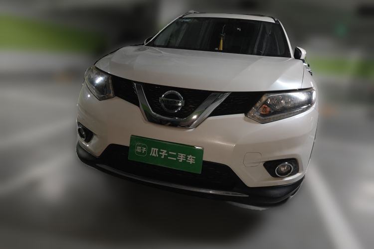 Used Nissan X-Trail 2014 2.5L CVT Luxury Edition 4WD Front