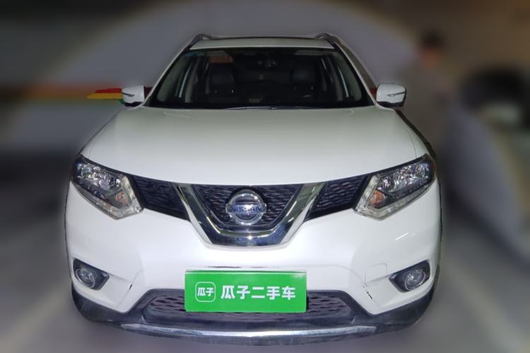 Used Nissan X-Trail 2014 2.5L CVT Luxury Edition 4WD Front