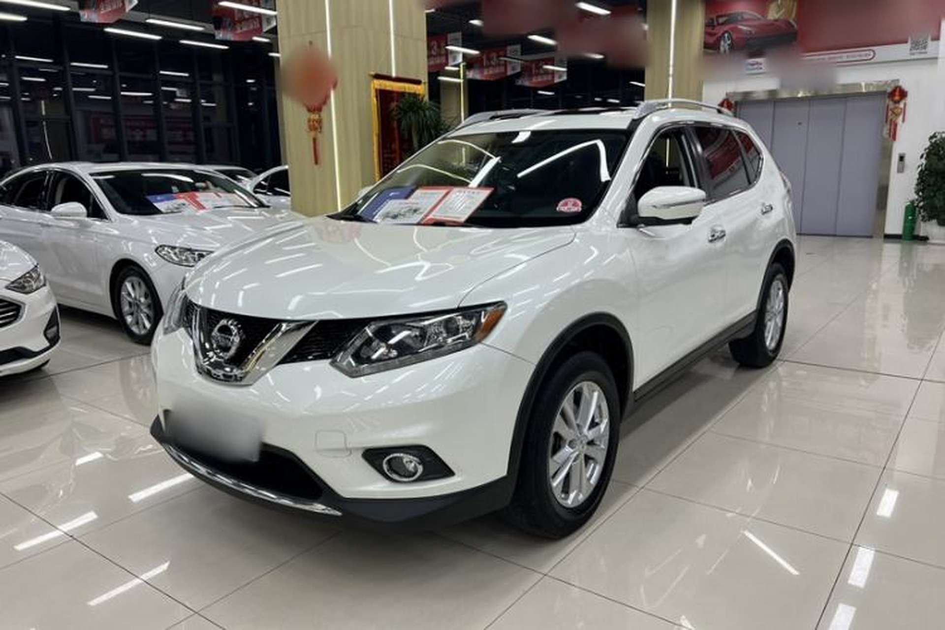 Used Nissan X-Trail 2014 2.0L CVT Comfort Edition 2WD Front Left 45 Deg
