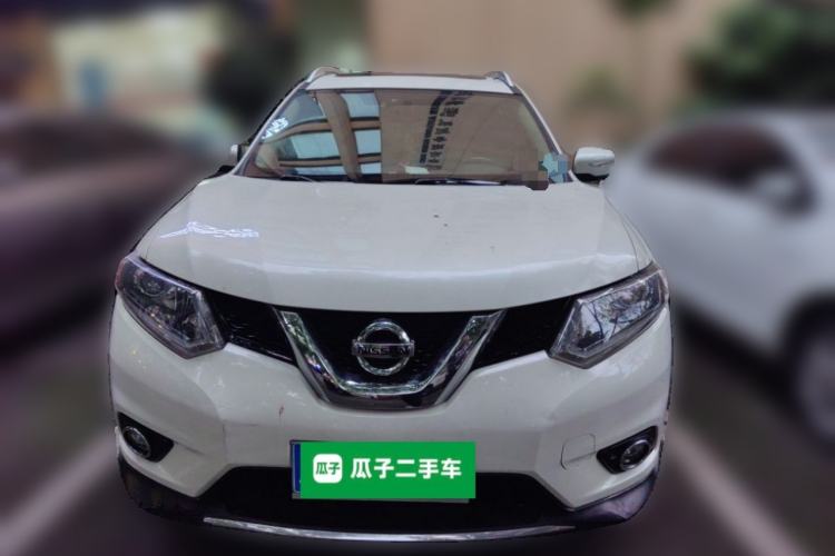 Used Nissan X-Trail 2014 2.5L CVT Luxury Edition 4WD Front