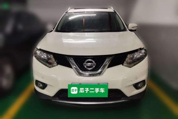 Used Nissan X-Trail 2014 2.5L CVT Luxury Edition 4WD Front