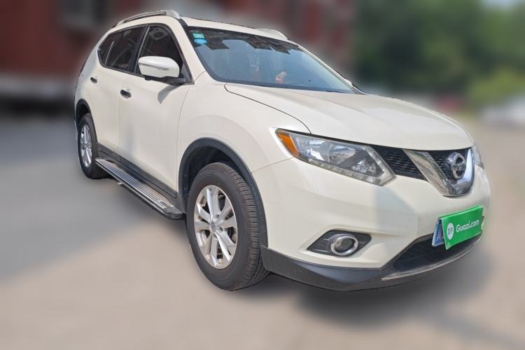 Used Nissan X-Trail 2014 2.0L CVT Comfort Edition 2WD Front Right 45 Deg