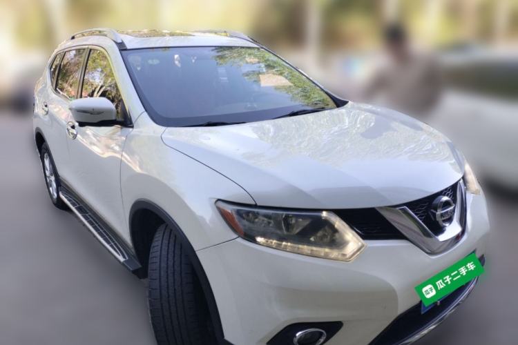 Used Nissan X-Trail 2014 2.0L CVT Comfort Edition 2WD Front Right 45 Deg