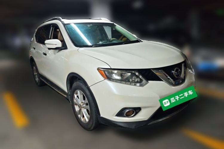 Used Nissan X-Trail 2014 2.0L CVT Comfort Edition 2WD Front Right 45 Deg